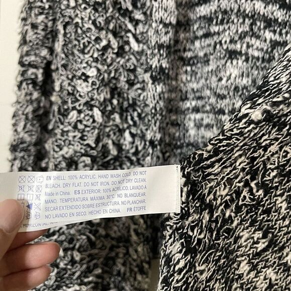 Forever 21 Black white crochet loop knit sweater open front cardigan small - Picture 4 of 5